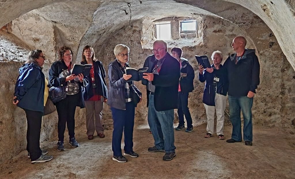 Singing in the Steinsfurt Cellar